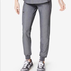 Figs Scrubs- Zamora Jogger Pants & Catarina Top